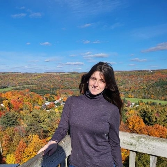 Meet your Posher, Flor - Picture 1 of 1